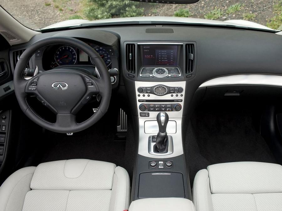  Infiniti G37 Convertible 2008 года  (фото 4 из 57)